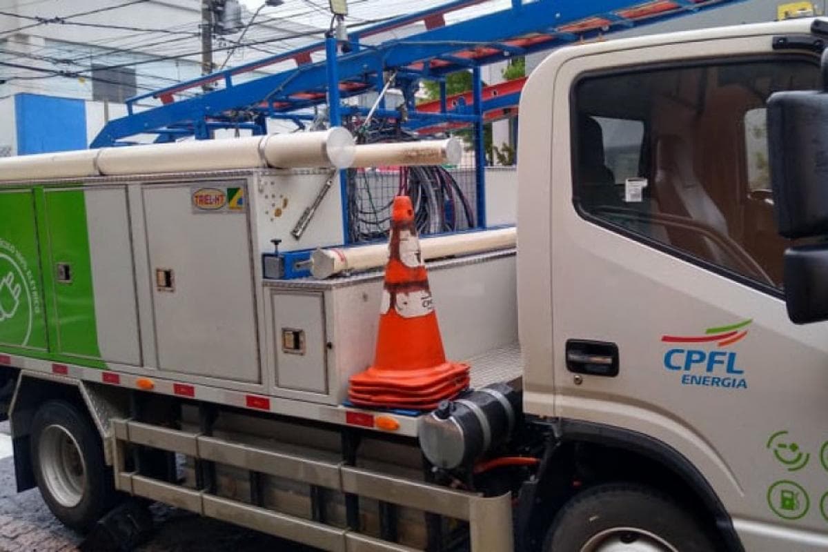 Chuvas e alagamentos: CPFL Santa Cruz orienta como evitar acidentes com energia elétrica
